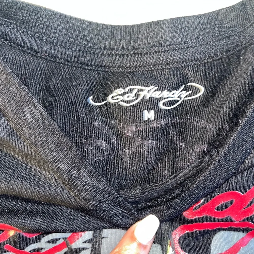 Ed Hardy T-Shirt with Skull and Flames Design - Picture 3 of 3
